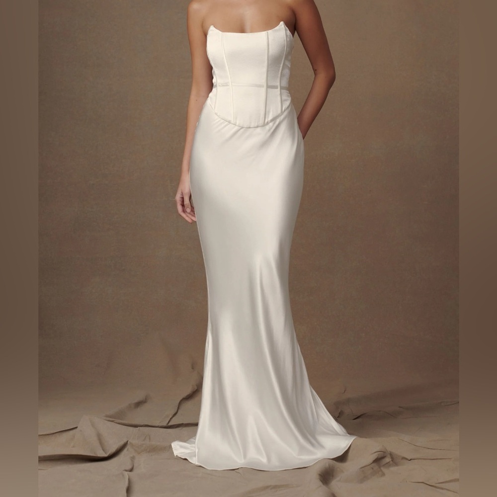 Meshki- Harlow Strapless Maxi White Satin Gown